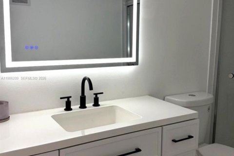 Condominio en alquiler en Weston, Florida, 2 dormitorios, 88.81 m2 № 2048353 - foto 6