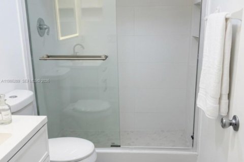 Condominio en alquiler en Weston, Florida, 2 dormitorios, 88.81 m2 № 2048353 - foto 7