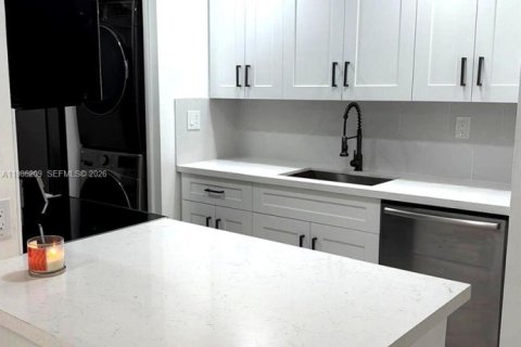 Condominio en Weston, Florida, 2 dormitorios  № 2048353