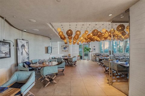 Купить кондоминиум в Санни-Айлс-Бич, Флорида 2 спальни, 84.36м2, № 2043788 - фото 27