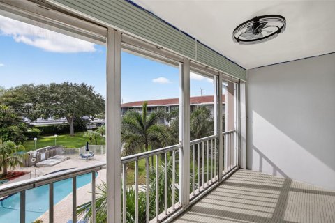 Купить кондоминиум в Форт-Лодердейл, Флорида 2 спальни, 92.9м2, № 1946962 - фото 21