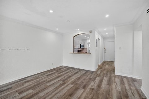 Купить кондоминиум в Форт-Лодердейл, Флорида 2 спальни, 92.9м2, № 1946962 - фото 24