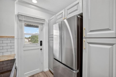 Купить кондоминиум в Форт-Лодердейл, Флорида 2 спальни, 92.9м2, № 1946962 - фото 29