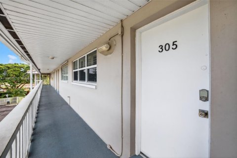 Купить кондоминиум в Форт-Лодердейл, Флорида 2 спальни, 92.9м2, № 1946962 - фото 12