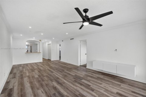 Купить кондоминиум в Форт-Лодердейл, Флорида 2 спальни, 92.9м2, № 1946962 - фото 22