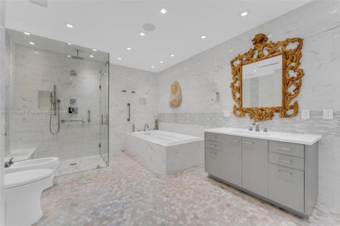 Casa en venta en Miami Lakes, Florida, 3 dormitorios, 236.71 m2 № 1973738 - foto 29