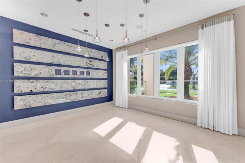 Casa en venta en Miami Lakes, Florida, 3 dormitorios, 236.71 m2 № 1973738 - foto 19