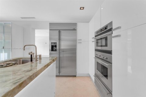 Casa en venta en Miami Lakes, Florida, 3 dormitorios, 236.71 m2 № 1973738 - foto 18