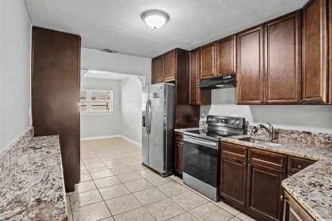 Villa ou maison à vendre à Orlando, Floride: 3 chambres, 145.3 m2 № 2434704 - photo 4
