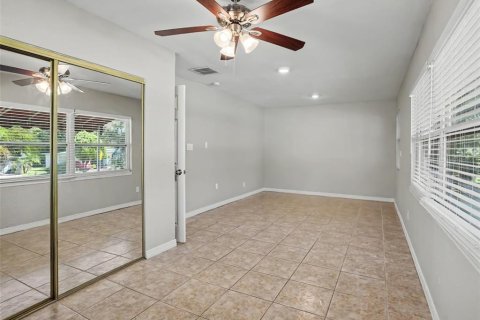 Villa ou maison à vendre à Orlando, Floride: 3 chambres, 145.3 m2 № 2434704 - photo 9