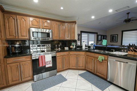 Casa en venta en Miramar, Florida, 3 dormitorios, 172.98 m2 № 1887692 - foto 11