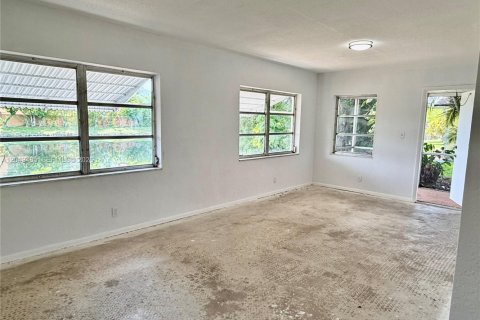 Villa ou maison à vendre à Tamarac, Floride: 2 chambres, 126.9 m2 № 2263541 - photo 9