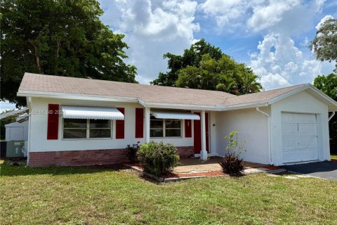 Villa ou maison à Tamarac, Floride 2 chambres, 126.9 m2 № 2263541