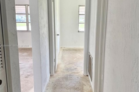 Villa ou maison à vendre à Tamarac, Floride: 2 chambres, 126.9 m2 № 2263541 - photo 25