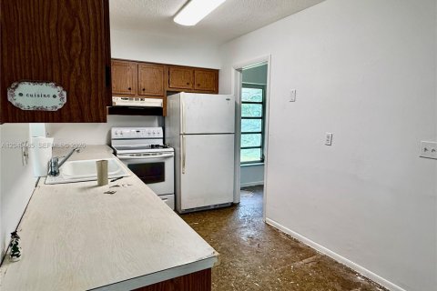 Villa ou maison à vendre à Tamarac, Floride: 2 chambres, 126.9 m2 № 2263541 - photo 29