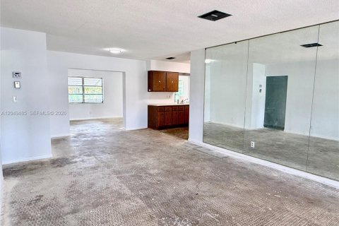 Villa ou maison à vendre à Tamarac, Floride: 2 chambres, 126.9 m2 № 2263541 - photo 3