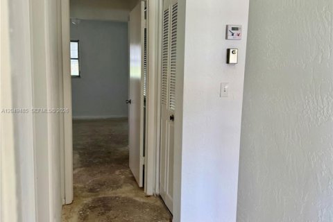 Villa ou maison à vendre à Tamarac, Floride: 2 chambres, 126.9 m2 № 2263541 - photo 26