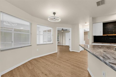 House in Port Charlotte, Florida 3 bedrooms, 160.63 sq.m. № 2220924 - photo 14