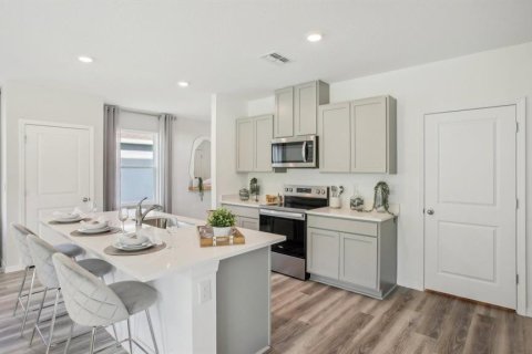 Casa en venta en Zephyrhills, Florida, 3 dormitorios, 144.93 m2 № 1870278 - foto 13