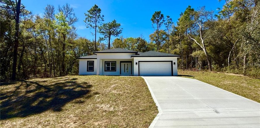Casa en Citrus Springs, Florida 3 dormitorios, 141.58 m2 № 1537507