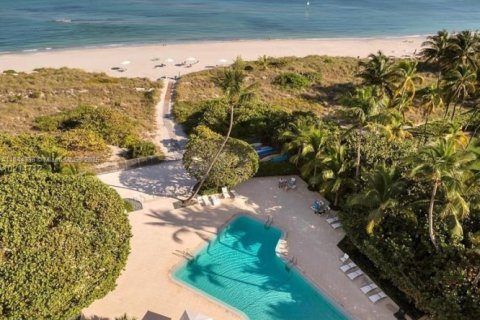 Condominio en venta en Key Biscayne, Florida, 1 dormitorio, 113.81 m2 № 2023132 - foto 17