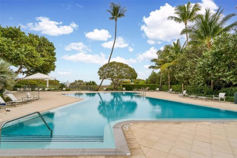 Condominio en venta en Key Biscayne, Florida, 1 dormitorio, 113.81 m2 № 2023132 - foto 15