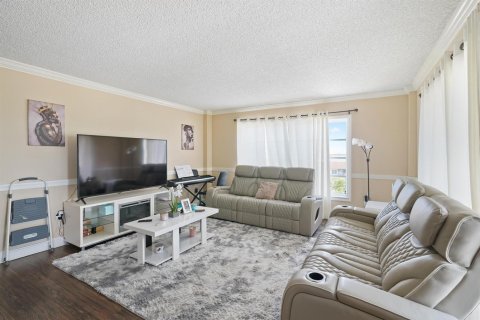 Copropriété à vendre à Lauderhill, Floride: 2 chambres, 104.05 m2 № 2085889 - photo 8