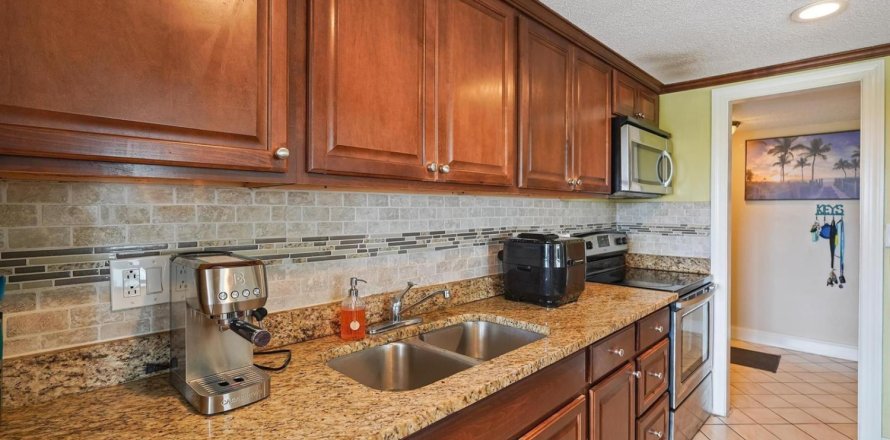Condo à Lauderhill, Floride, 2 chambres  № 2085889