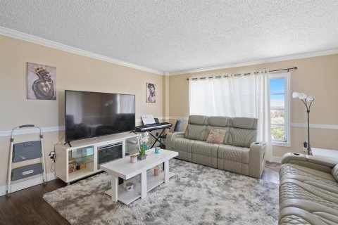 Copropriété à vendre à Lauderhill, Floride: 2 chambres, 104.05 m2 № 2085889 - photo 10