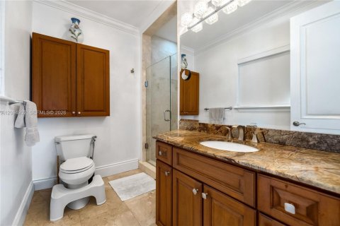 Villa ou maison à vendre à Miami Beach, Floride: 3 chambres, 218.69 m2 № 2390389 - photo 24