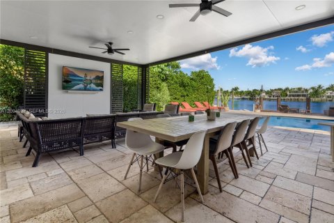 Villa ou maison à vendre à Miami Beach, Floride: 3 chambres, 218.69 m2 № 2390389 - photo 18