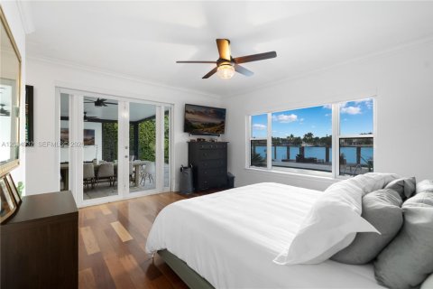 Villa ou maison à vendre à Miami Beach, Floride: 3 chambres, 218.69 m2 № 2390389 - photo 22