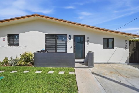 Propiedad comercial en venta en Miami, Florida, 156.63 m2 № 2033619 - foto 5