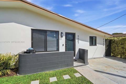 Propiedad comercial en venta en Miami, Florida, 156.63 m2 № 2033619 - foto 4