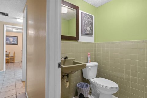 Купить коммерческую недвижимость в Гудзон, Флорида 133.78м2, № 1827202 - фото 12