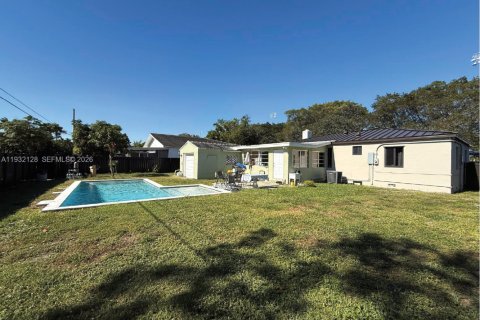 Villa ou maison à vendre à Miami Shores, Floride: 3 chambres, 127.09 m2 № 1999355 - photo 15