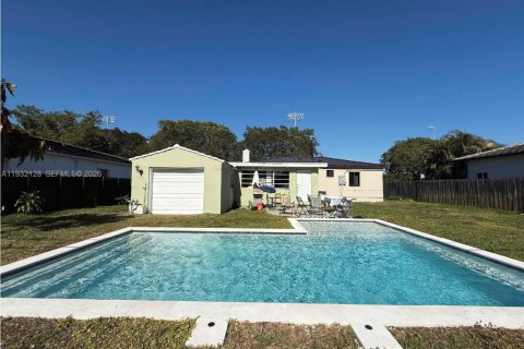 Villa ou maison à Miami Shores, Floride 3 chambres, 127.09 m2 № 1999355