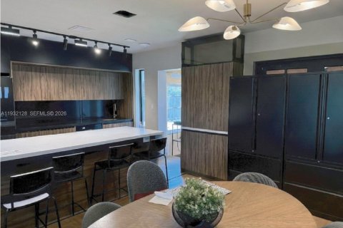 Villa ou maison à vendre à Miami Shores, Floride: 3 chambres, 127.09 m2 № 1999355 - photo 4