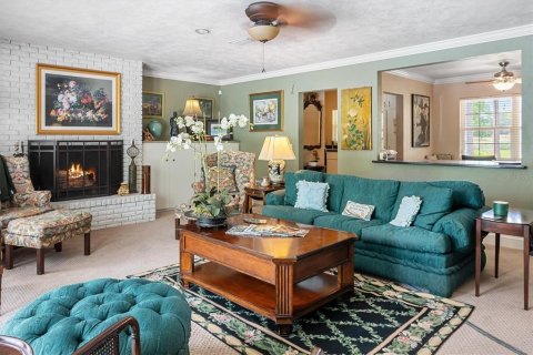 House in High Springs, Florida 4 bedrooms, 330.45 sq.m. № 1747079 - photo 13