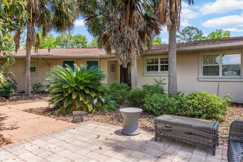 House in High Springs, Florida 4 bedrooms, 330.45 sq.m. № 1747079 - photo 21