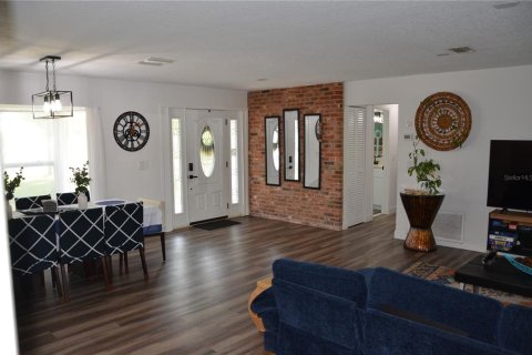 House in Deltona, Florida 4 bedrooms, 165.37 sq.m. № 1871218 - photo 14