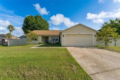 House in Kissimmee, Florida 3 bedrooms, 134.8 sq.m. № 2228112