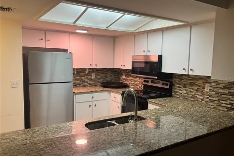 Copropriété à louer à Winter Haven, Floride: 2 chambres, 110 m2 № 2415160 - photo 3