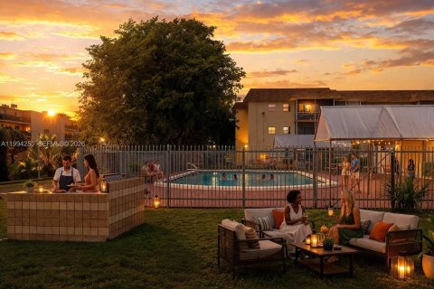 Condominio en Lauderhill, Florida, 2 dormitorios  № 2062804