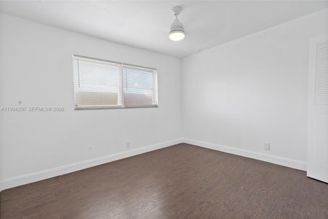 Condominio en venta en Lauderhill, Florida, 2 dormitorios, 79.9 m2 № 2062804 - foto 24