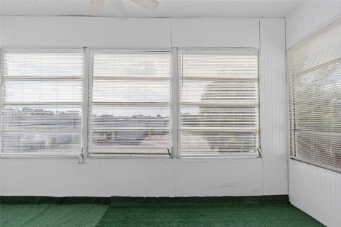 Condominio en venta en Lauderhill, Florida, 2 dormitorios, 79.9 m2 № 2062804 - foto 17