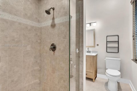 Casa en venta en Boca Raton, Florida, 4 dormitorios, 298.22 m2 № 2003474 - foto 30