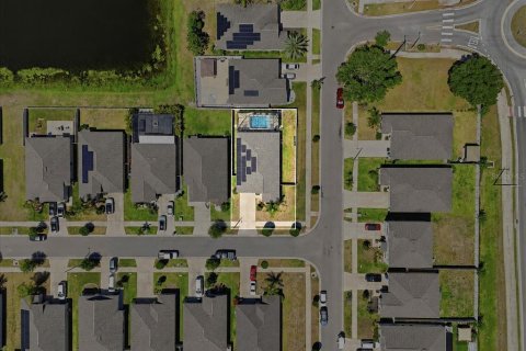 Casa en venta en Ruskin, Florida, 4 dormitorios, 179.77 m2 № 2198173 - foto 2