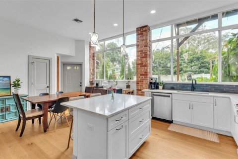Villa ou maison à vendre à Lakeland, Floride: 4 chambres, 230.58 m2 № 1877447 - photo 12