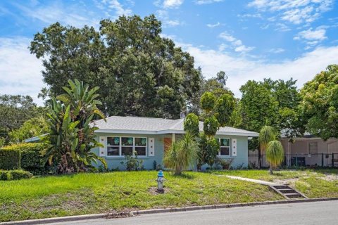 Villa ou maison à vendre à Bradenton, Floride: 2 chambres, 104.7 m2 № 2324767 - photo 2